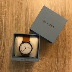 Skagen leather strap wristwatch w/ blue steel case